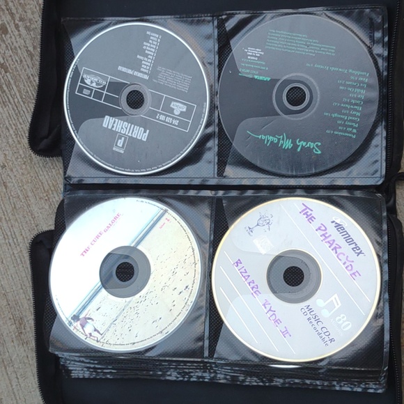 CD case full - Picture 9 of 16